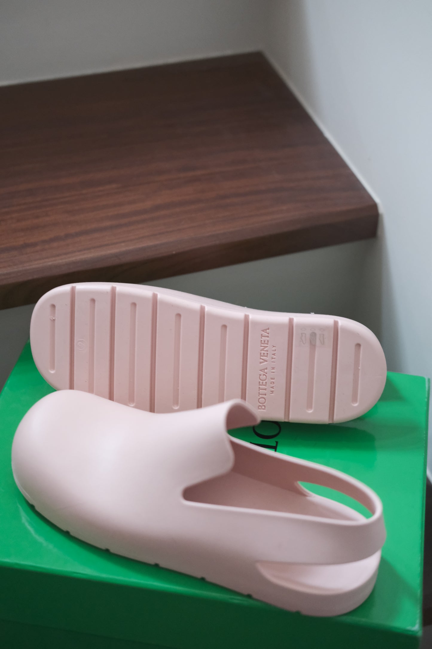 Bottega Veneta pink shoes size:37