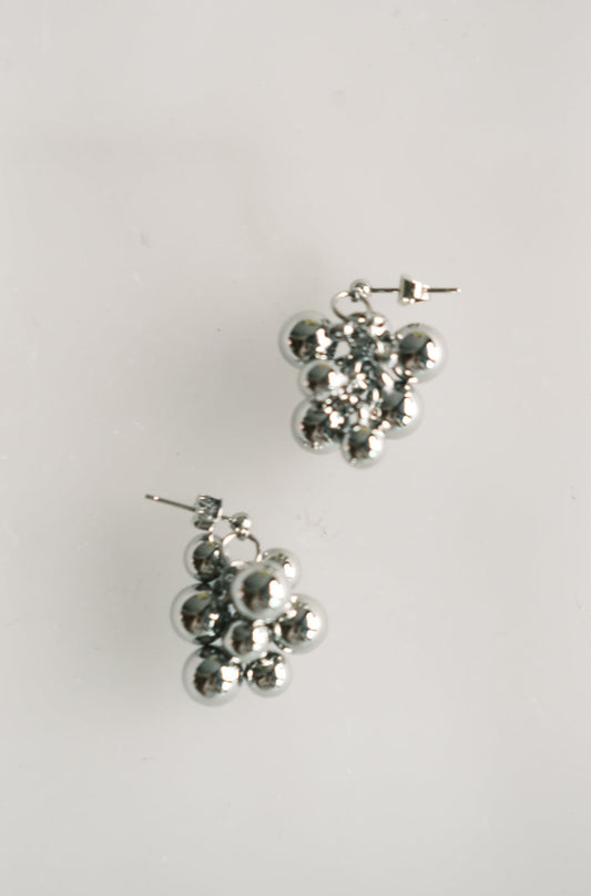 earrings (pair)