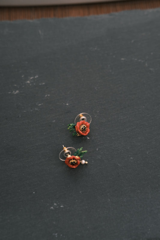 les nereides rose earrings